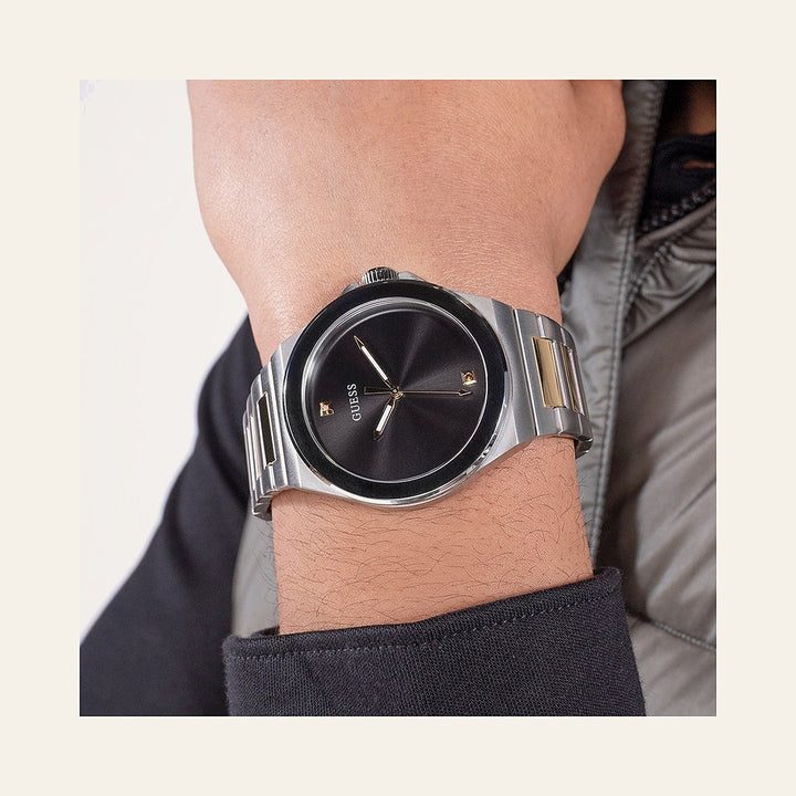 Guess Classic — Dark brown