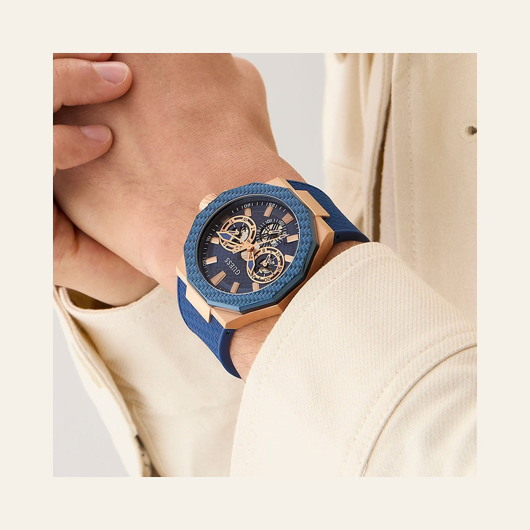 Guess Klasike — Blu e errët