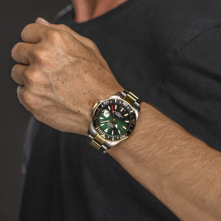 Jaguar Executive Diver